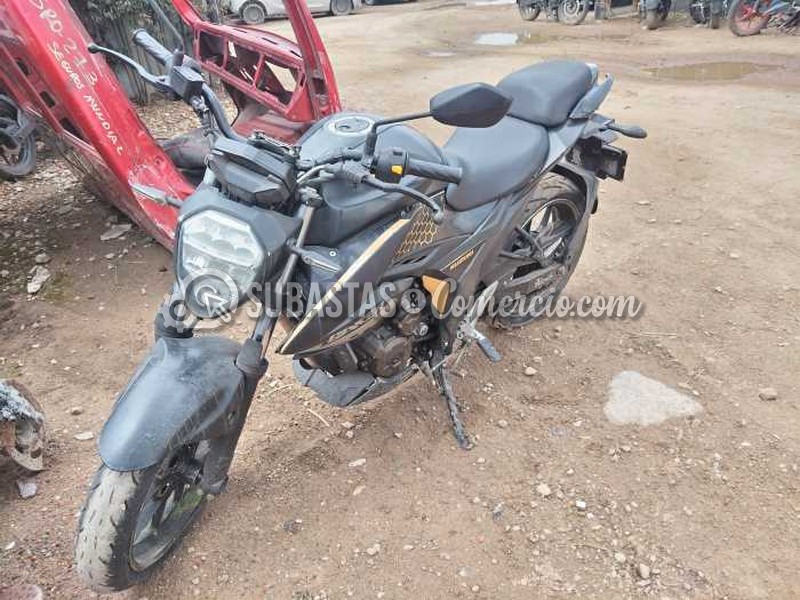 Salvamento Suzuki Gixxer 250 - 2024 - 87G - Mosquera